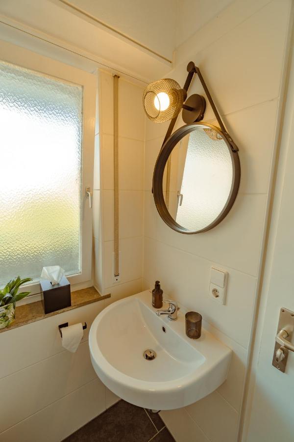 Studio Apartment Mit Parkplatz Oberesslingen Екстериор снимка